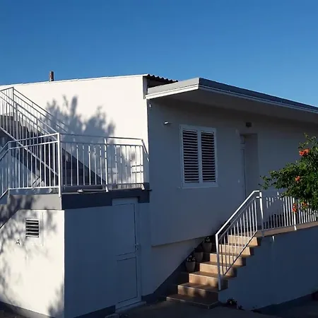Nada Apartment